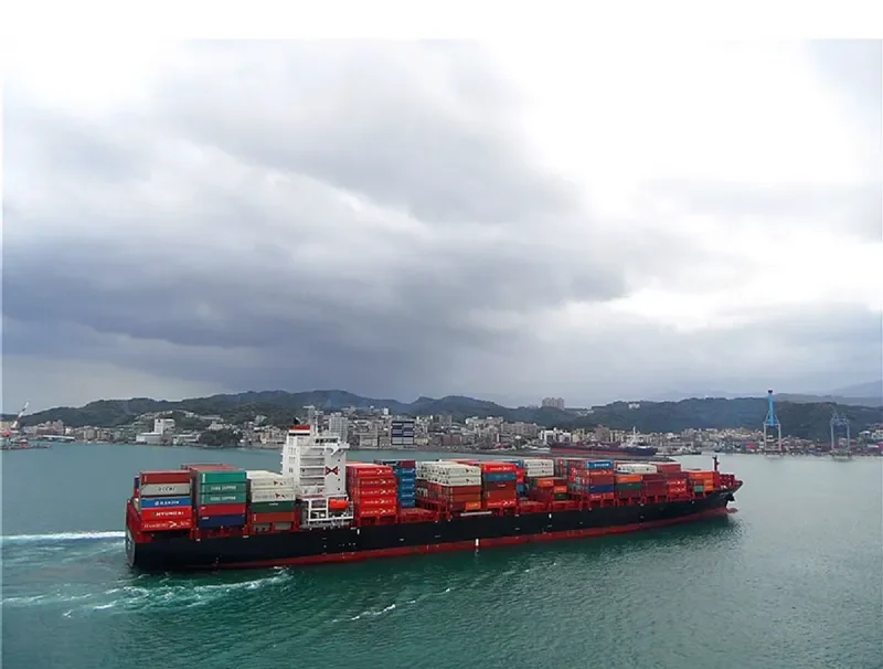 RHL CONSCIENTIA Container Ship IMO 9539664 photo 5