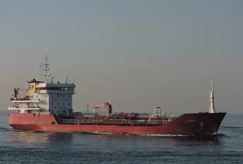 GLORIA C Tanker IMO 9540273 photo 8