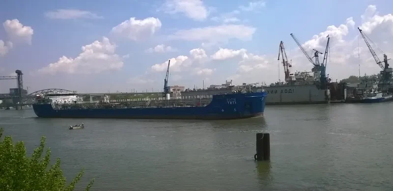 TETI Tanker IMO 9540352 photo 3