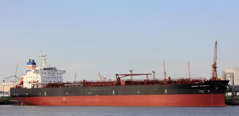UNIQUE GUARDIAN Tanker IMO 9540821 photo 9