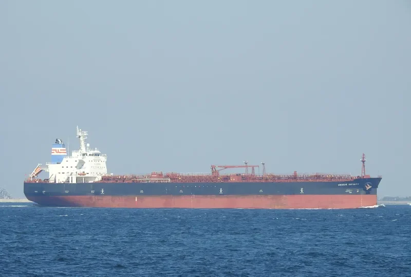 UNIQUE INFINITY Tanker IMO 9540833 photo 3