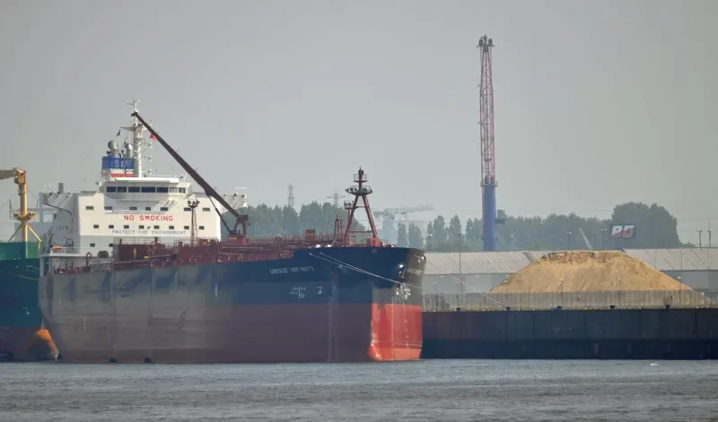 UNIQUE INFINITY Tanker IMO 9540833 photo 7