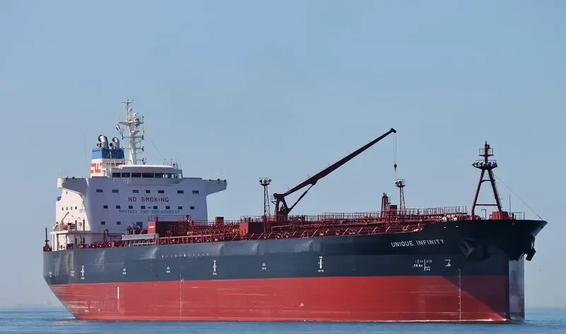 UNIQUE INFINITY Tanker IMO 9540833 photo 8