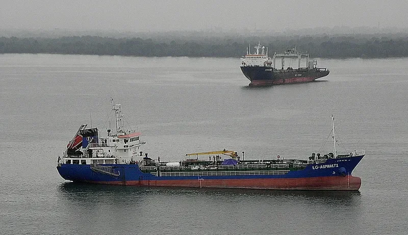 LG ASPHALT 1 Tanker IMO 9540900 photo 8