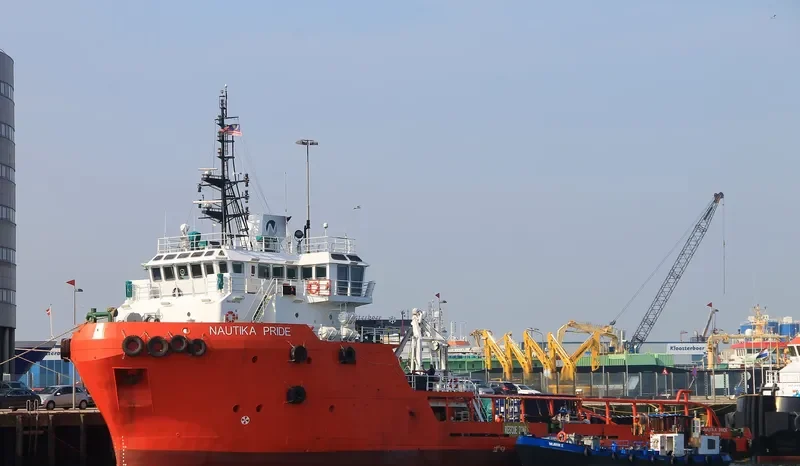 GIAT JAYA Offshore Vessel IMO 9541162 photo 2