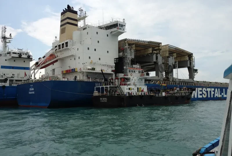 EMINENCE Tanker IMO 9542128 photo 2