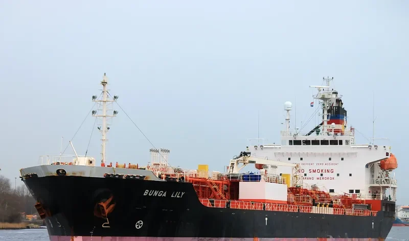 BUNGA LILY Tanker IMO 9542178 photo 7