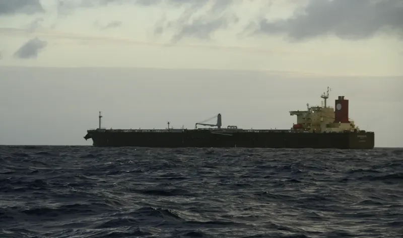 PARAMACONI Tanker IMO 9543512 photo 3
