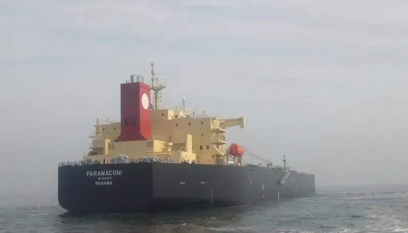 PARAMACONI Tanker IMO 9543512 photo 8