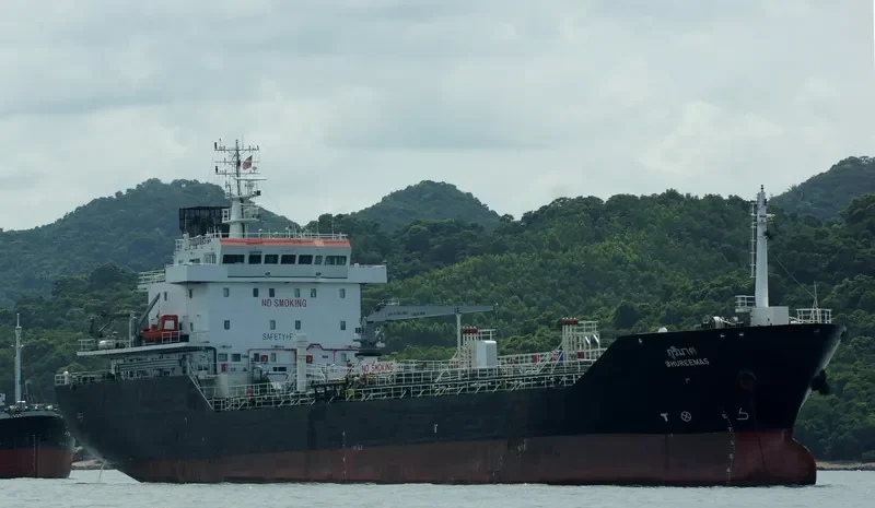 BHUREEMAS Tanker IMO 9547568 photo 6