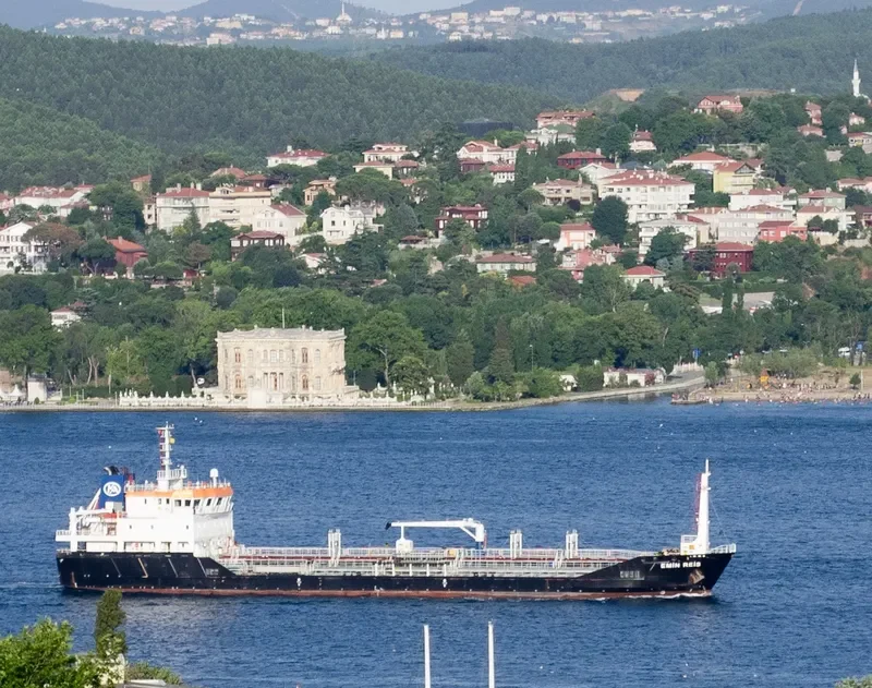 EMIN REIS Tanker IMO 9547570 photo 7