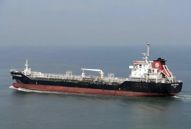 JM SUTERA 6 Tanker IMO 9548160 photo 7
