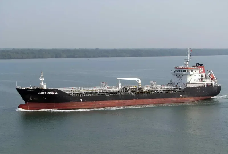 JM SUTERA 6 Tanker IMO 9548160 photo 10