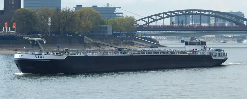 VIDI Tanker IMO 9549736 photo 3