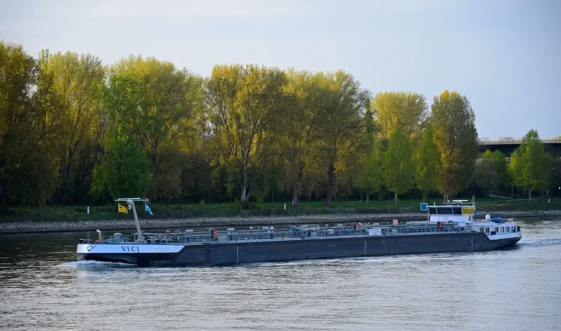 VICI Tanker IMO 9549918 photo 9
