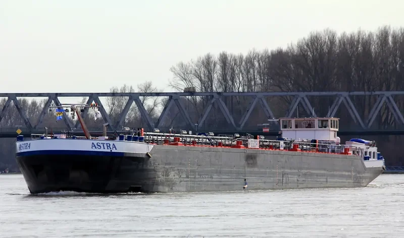 ASTRA Tanker IMO 9549920 photo 5