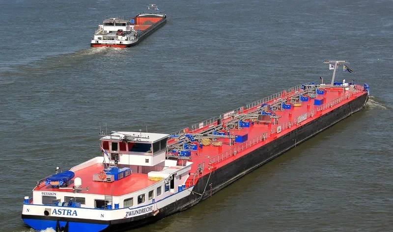 ASTRA Tanker IMO 9549920 photo 6