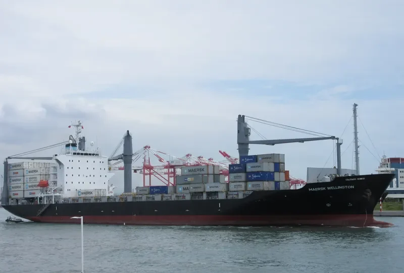 MAERSK WILMINGTON Container Ship IMO 9550319 photo 2