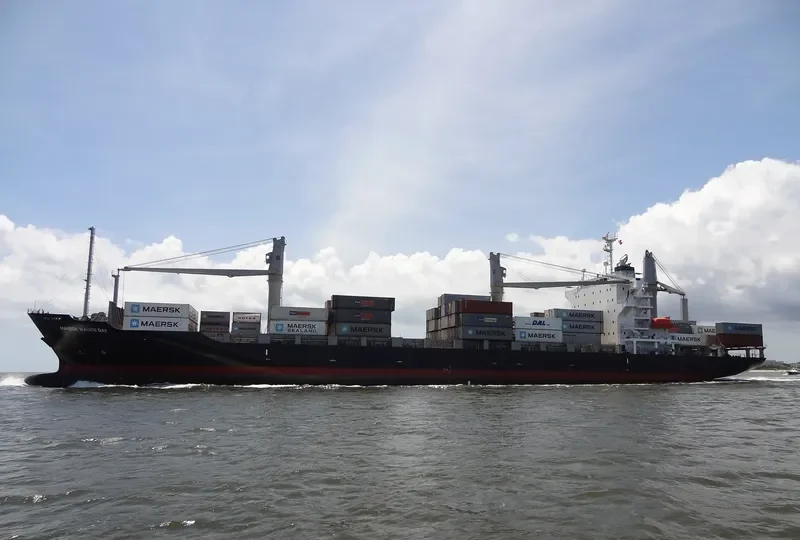 STELLAR WALVIS BAY Container Ship IMO 9550369 photo 7