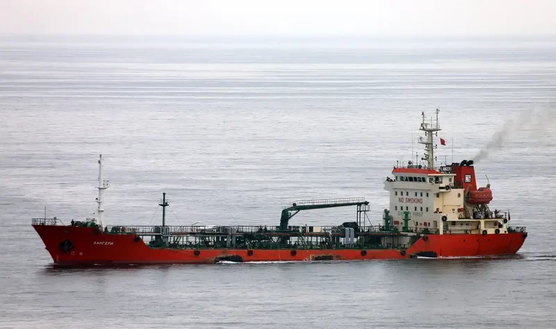 TAIHAI 5 Tanker IMO 9550618 photo 6