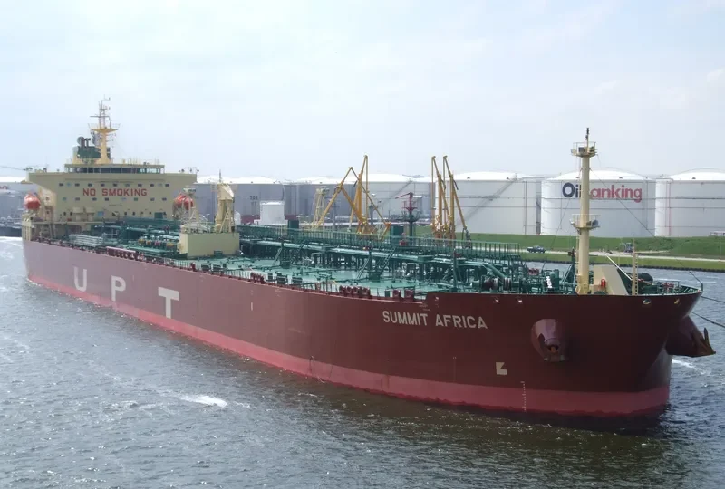SUMMIT AFRICA Tanker IMO 9550709 photo 10