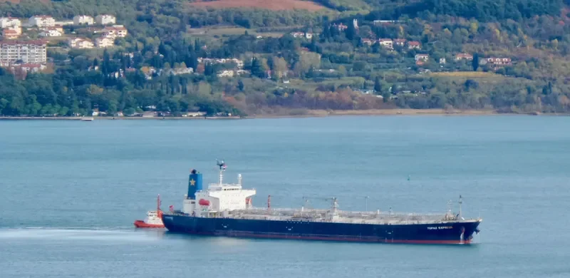 TOPAZ EXPRESS Tanker IMO 9552800 photo 9