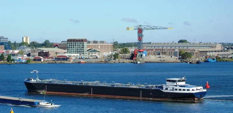 DUANDRA Tanker IMO 9552927 photo 6