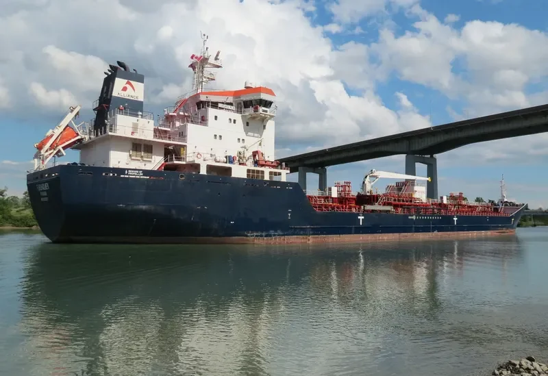 FURUHOLMEN Tanker IMO 9553397 photo 3