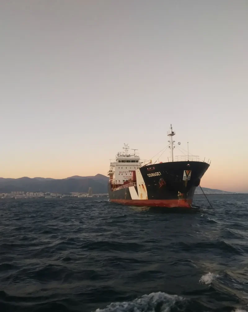 COURAGE 7 Tanker IMO 9553957 photo 5