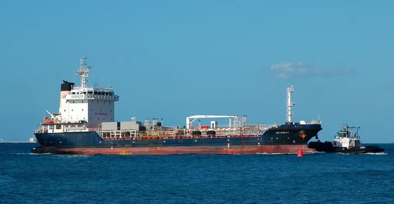 MUMBAI Tanker IMO 9555187 photo 3
