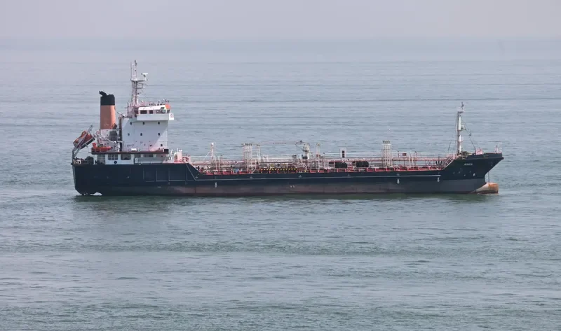 GP B2 Tanker IMO 9555216 photo 2