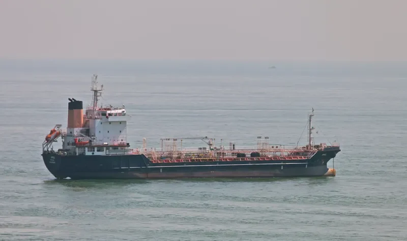 GP B2 Tanker IMO 9555216 photo 3