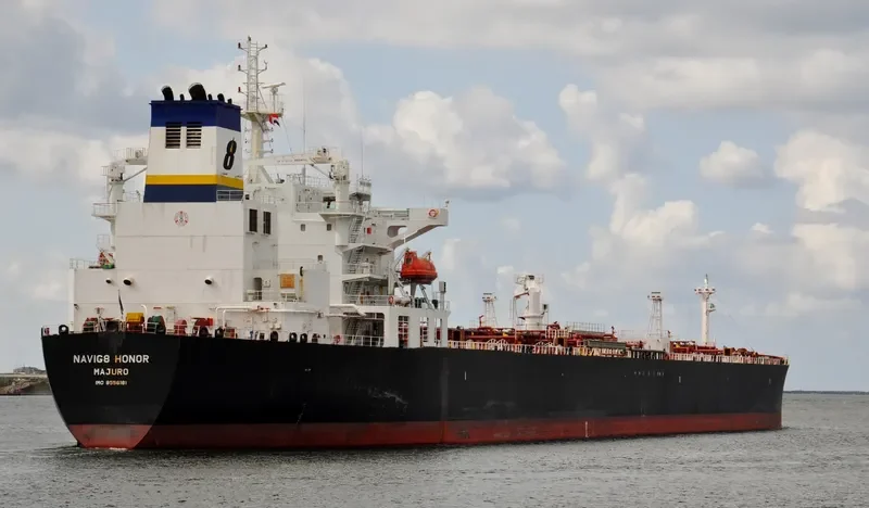 NAVIG8 HONOR Tanker IMO 9556181 photo 3