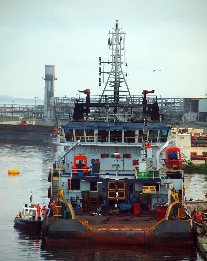 VRANA Offshore Vessel IMO 9556351 photo 4
