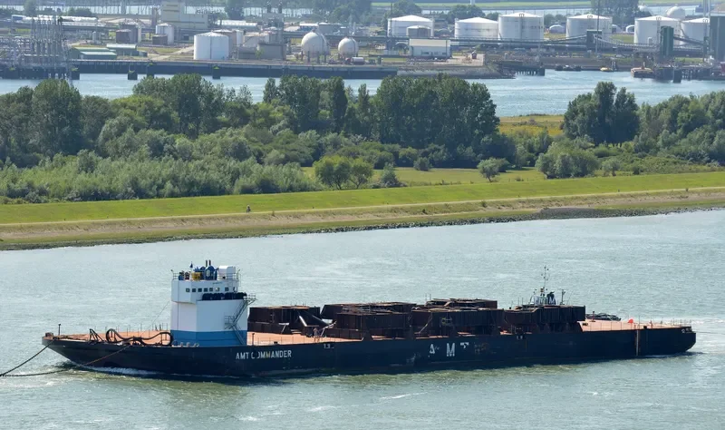 AMT COMMANDER General Cargo IMO 9557733