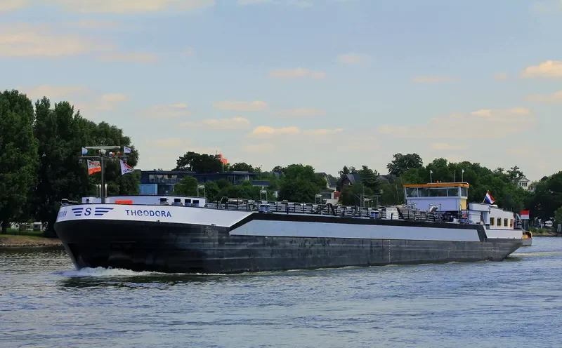 THEODORA Tanker IMO 9557941 photo 8