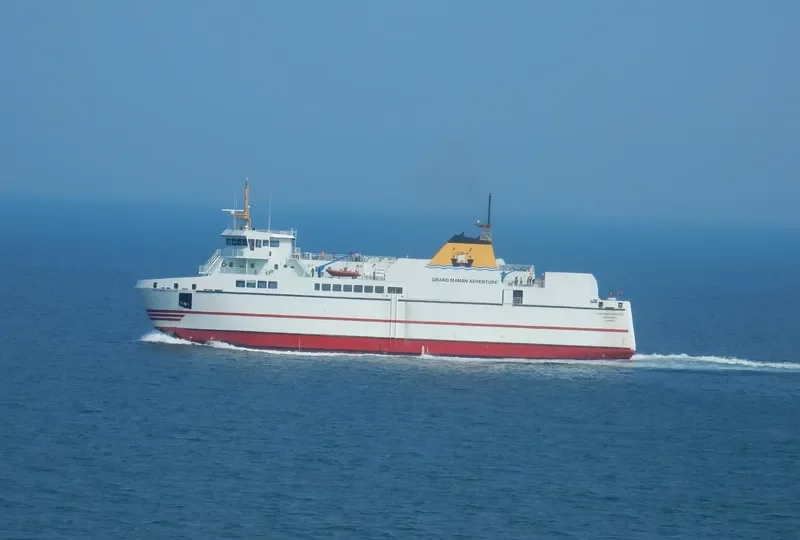 GRAND MANAN ADVENTURE Ro-Ro IMO 9558103