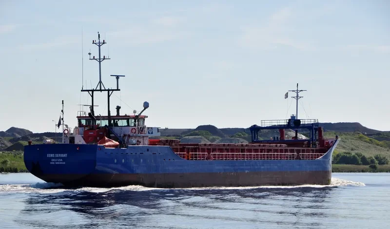 EEMS SERVANT General Cargo IMO 9559602 photo 5