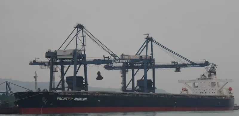 CAPE CONDOR Bulk Carrier IMO 9560390 photo 6