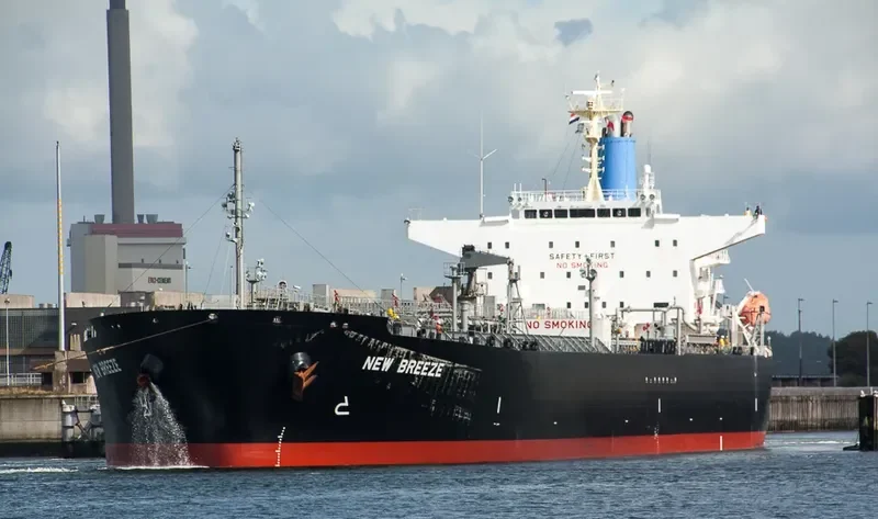 IMPERIOUS Tanker IMO 9561382 photo 3