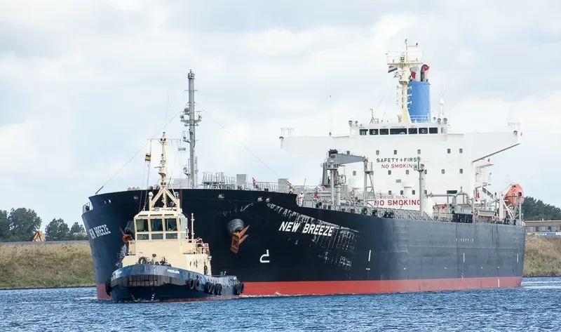 IMPERIOUS Tanker IMO 9561382 photo 5