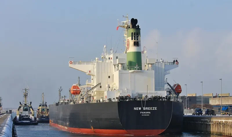 IMPERIOUS Tanker IMO 9561382 photo 9