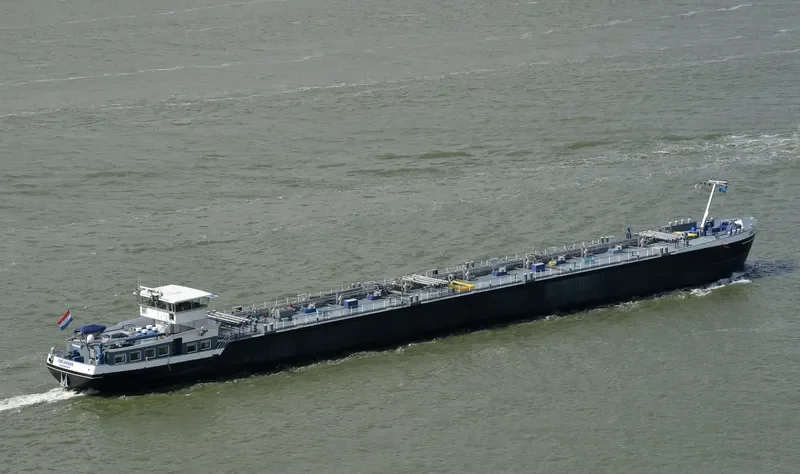 ENDEAVOUR Tanker IMO 9562312 photo 4