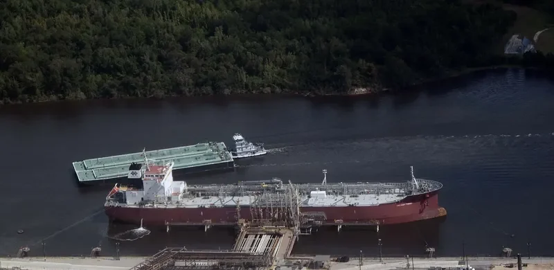 AMERICAN PHOENIX Tanker IMO 9564578 photo 8