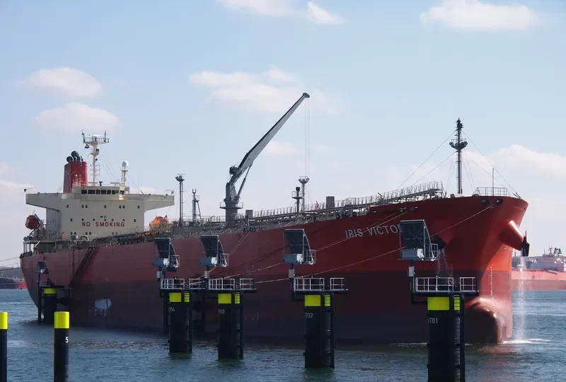 IRIS VICTORIA Tanker IMO 9564671 photo 3