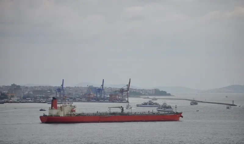 IRIS VICTORIA Tanker IMO 9564671 photo 9