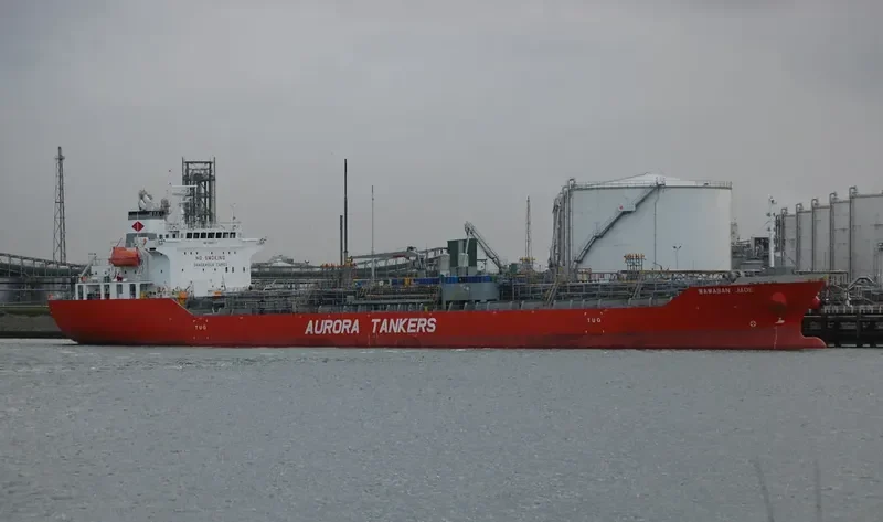 WAWASAN JADE Tanker IMO 9565613 photo 2