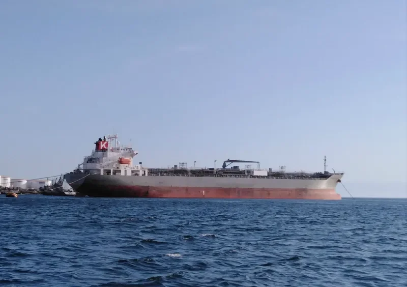 GENUINE GALAXY Tanker IMO 9565699 photo 8
