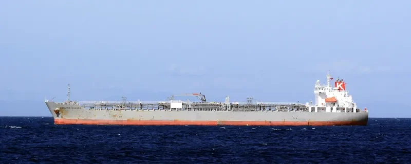 GENUINE GALAXY Tanker IMO 9565699 photo 9