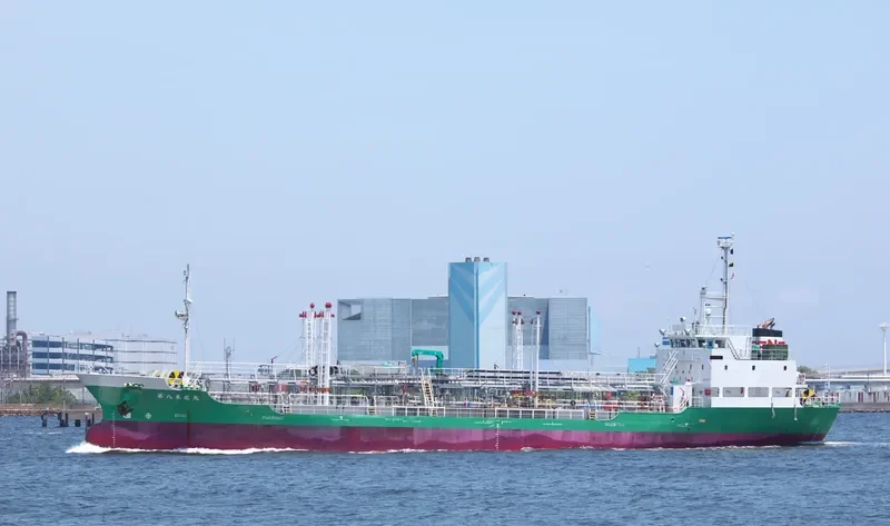 DELPHINUS Tanker IMO 9566124 photo 3